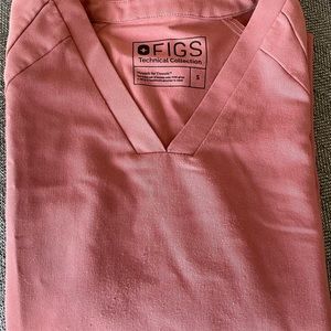 Figs Scrub Top